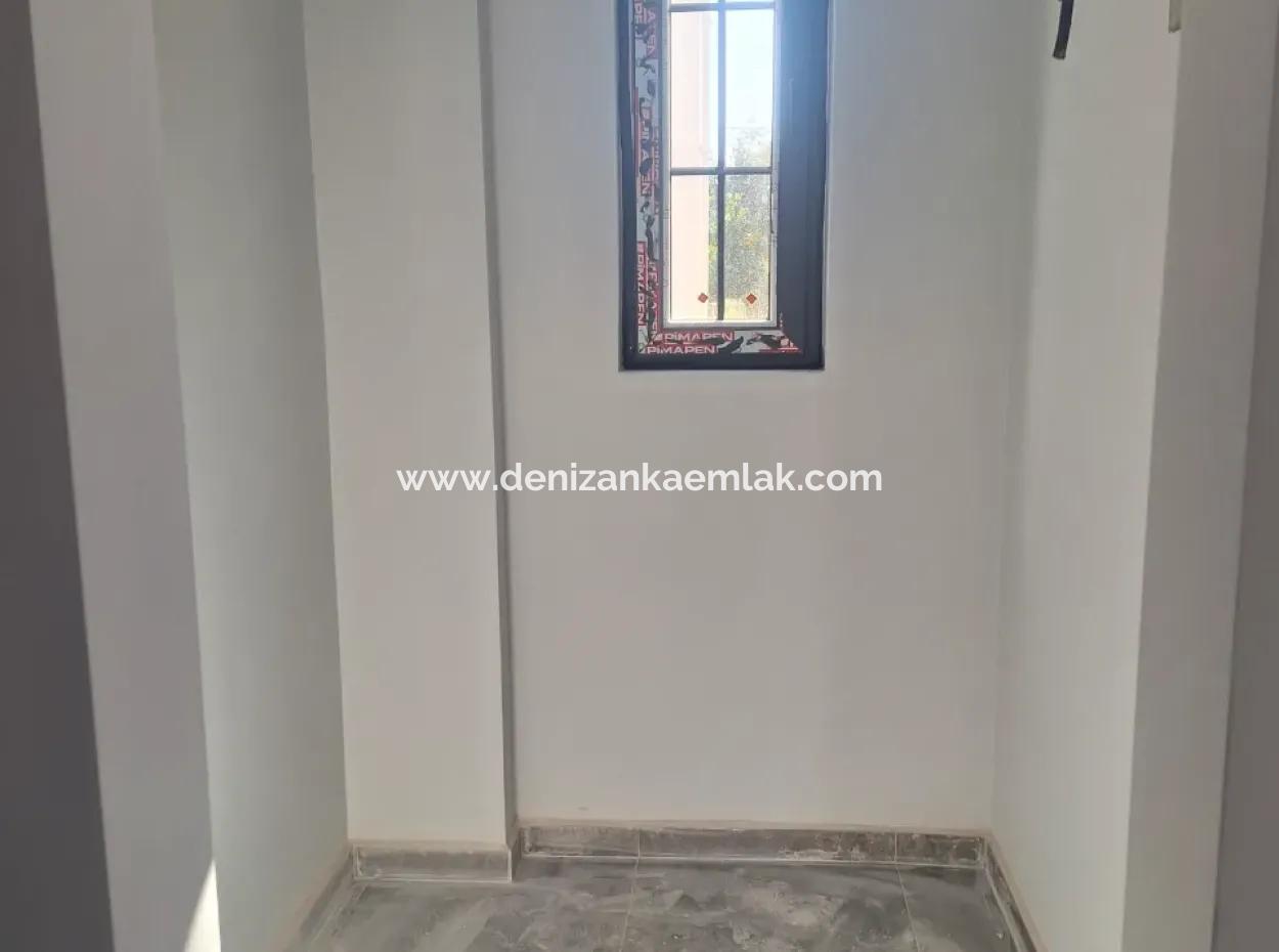 Ortaca Arikbasi Mah. Zu Verkaufen Villa Mit Pool Von 200M²