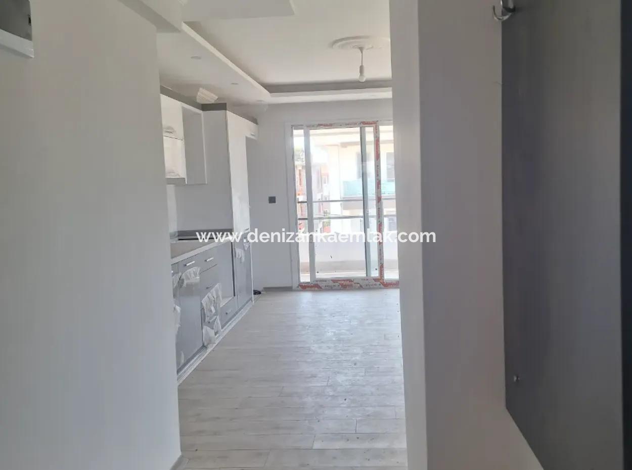 Dalaman Hürriyet Mah Zu Verkaufen 1 1 Geräumige Wohnung