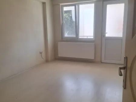 Ortaca Çaylı Mah Geräumige Wohnung Mit 3 1 Kalorifer Zu Vermieten