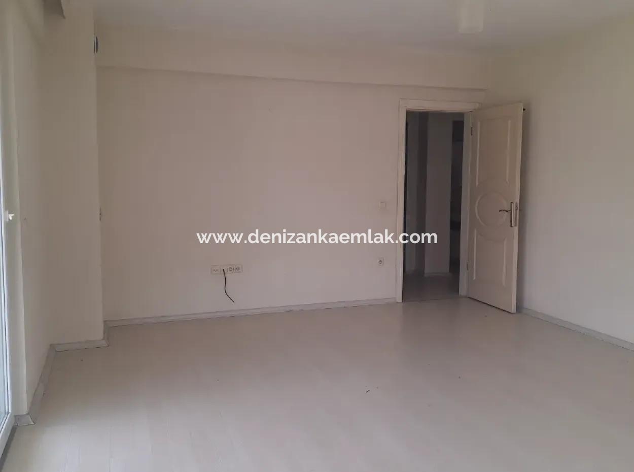 Ortaca Çaylı Mah Spacious Apartment With 3 1 Calorifer For Rent