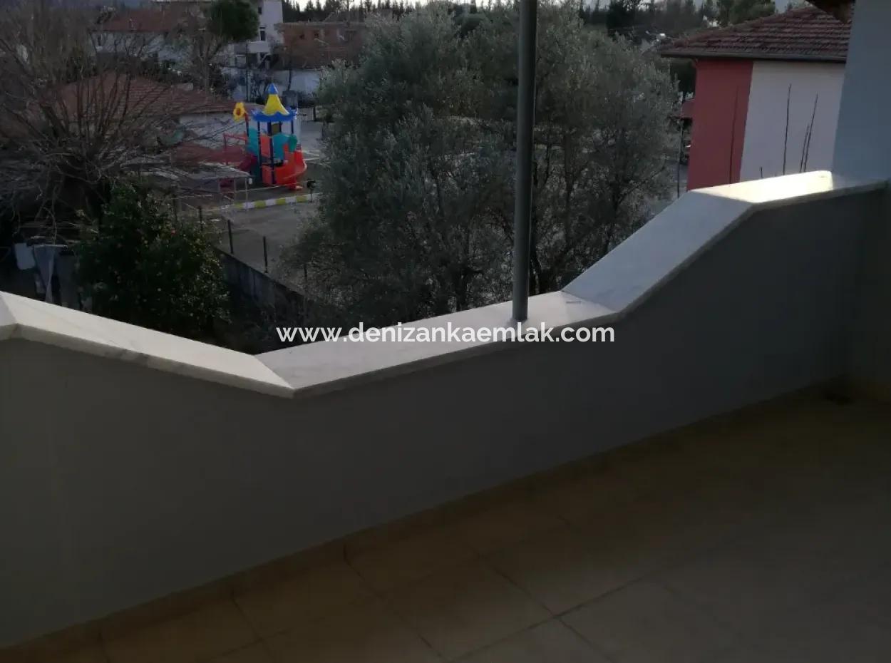 Dalyan Eskiköyde Kiralık 3+1 Geniş Çatı Kat