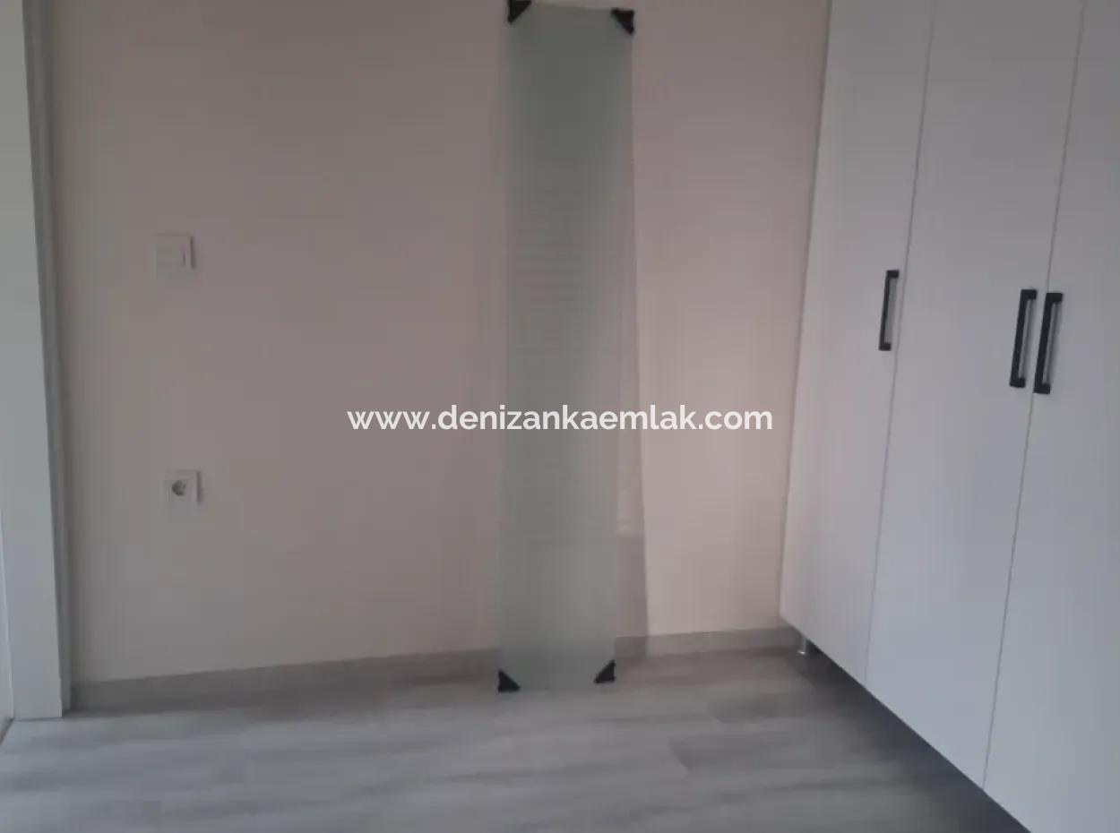 Ortaca Cumhuriyet Mah. Satılık 1+1 Geniş Daire