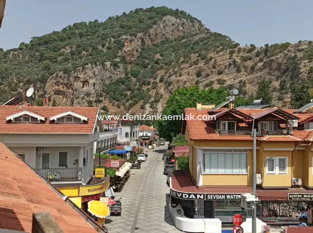 Dalyan Merkezde Kiralık 2+1 Çatı Kat